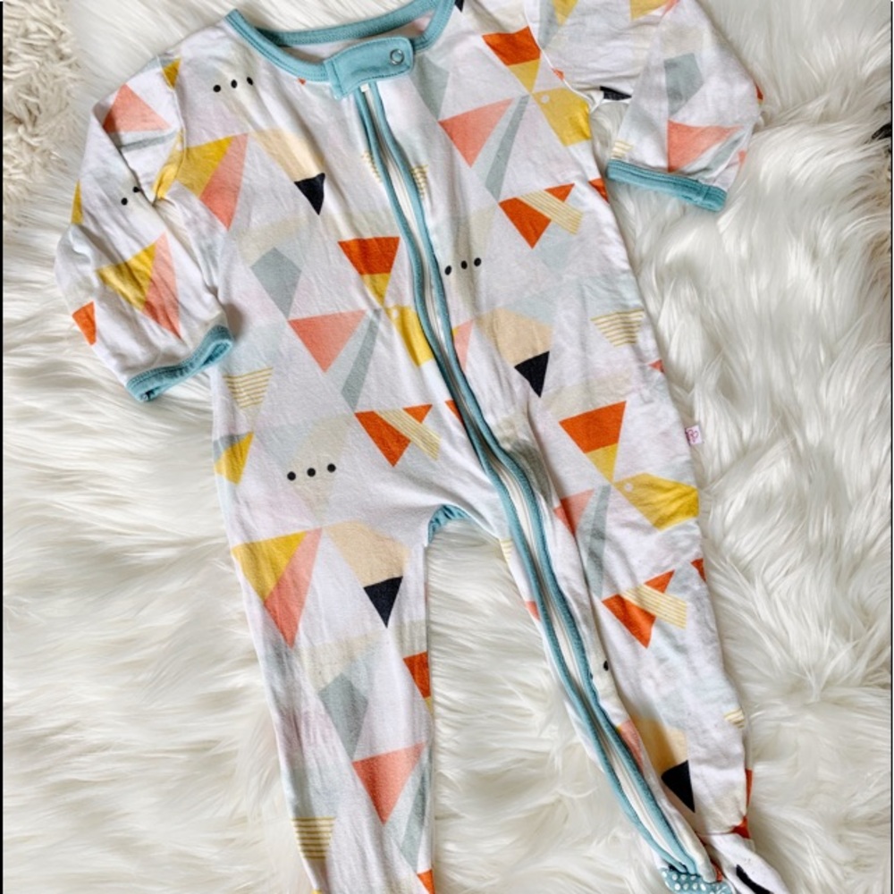 Posh Peanut Retro Triangle Footie